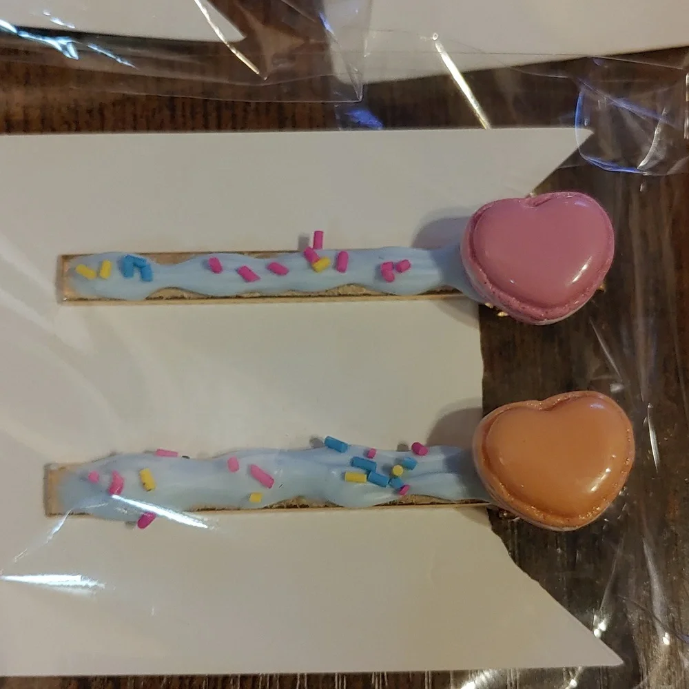 👑h𝕒𝕟𝕕𝕞𝕒𝕕𝕖 𝕚𝕥𝕖𝕞 earrings/barrette SHIPPING👑 - Picture 6 of 6